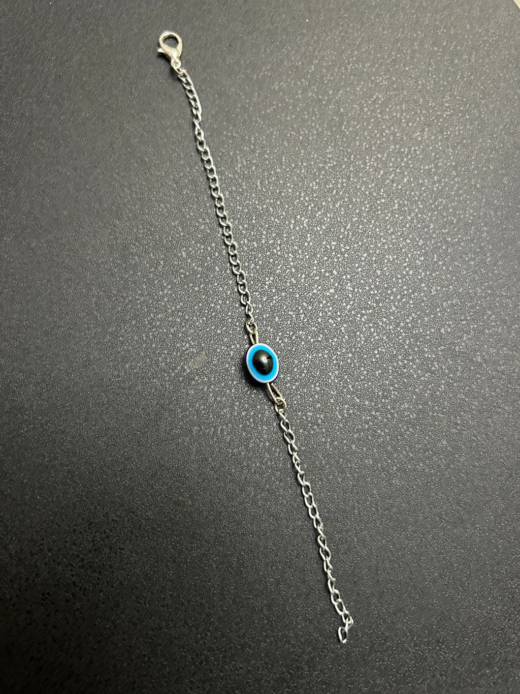 Blue eye bangle